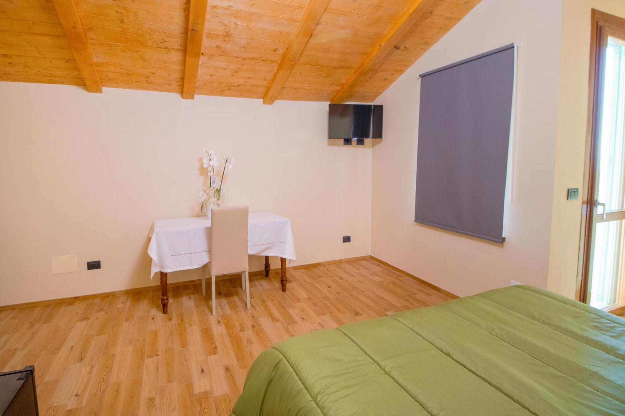 Agriturismo Cascina Reggio Castelnuovo  ภายนอก รูปภาพ