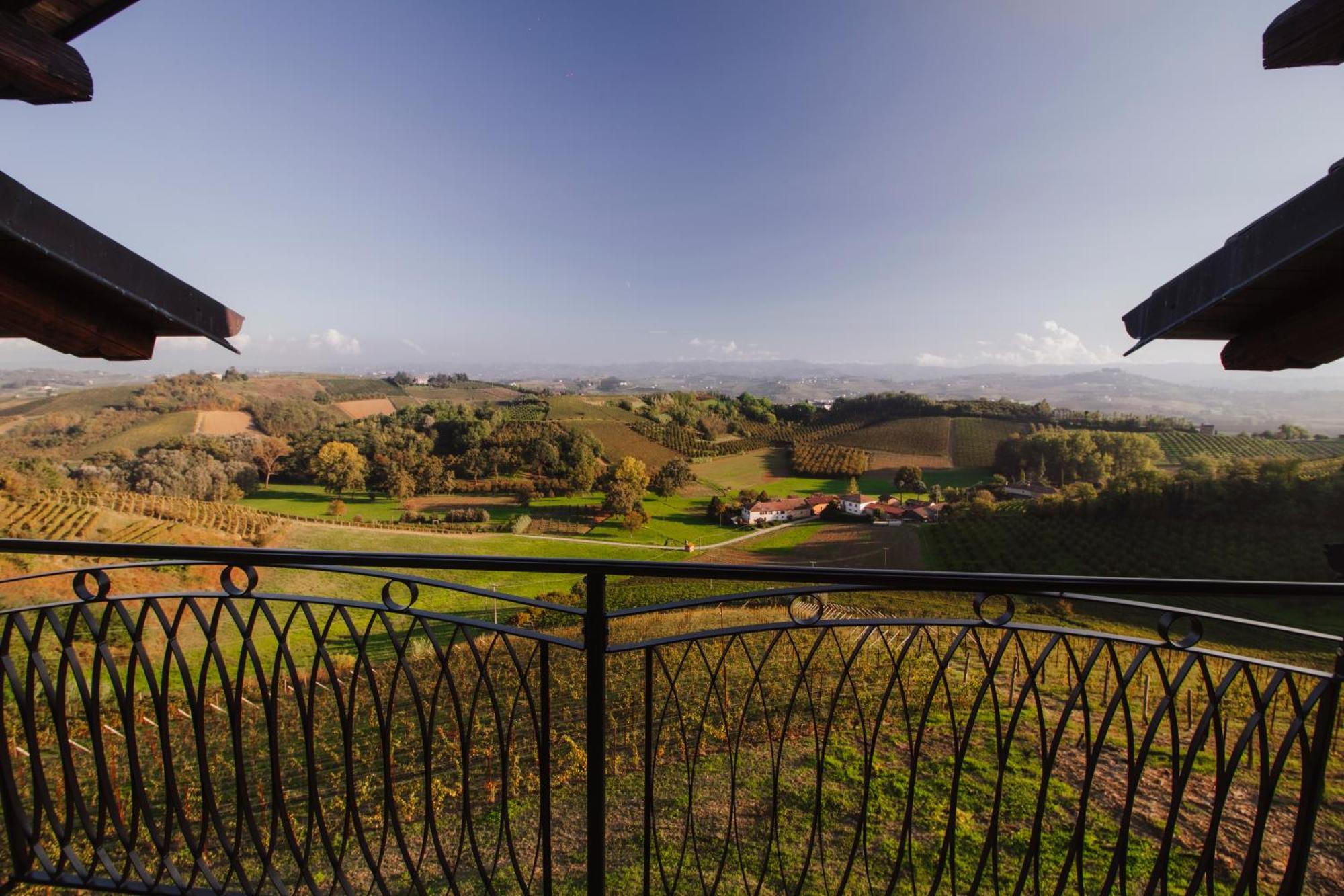 Agriturismo Cascina Reggio Castelnuovo  ภายนอก รูปภาพ