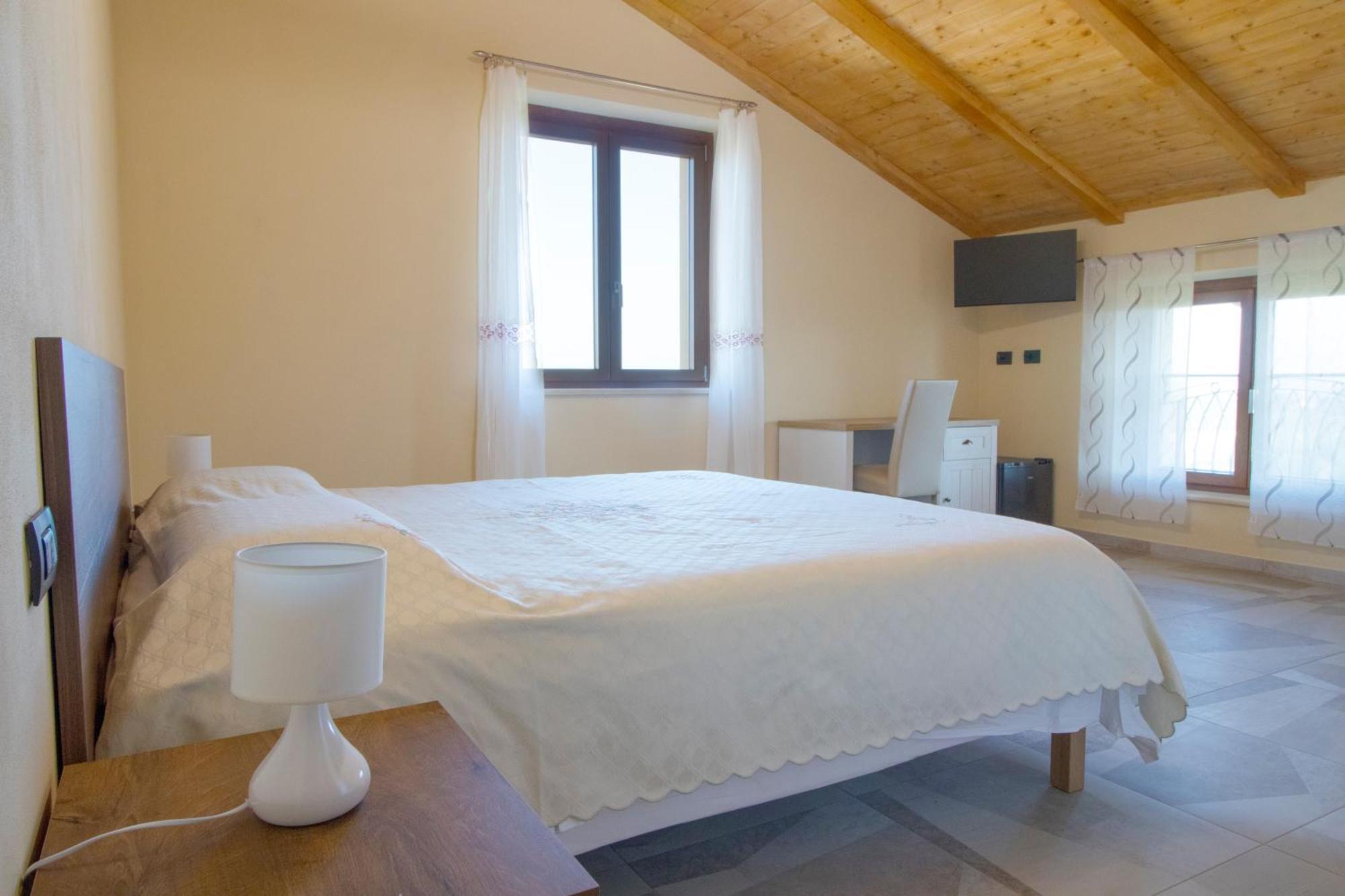 Agriturismo Cascina Reggio Castelnuovo  ภายนอก รูปภาพ